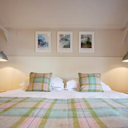 Howe Keld 4 First Floor Apartment *