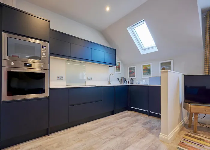 Howe Keld 4 First Floor Apartment *